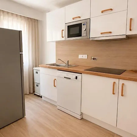 Functional Near The Center Of Apartman Antibes